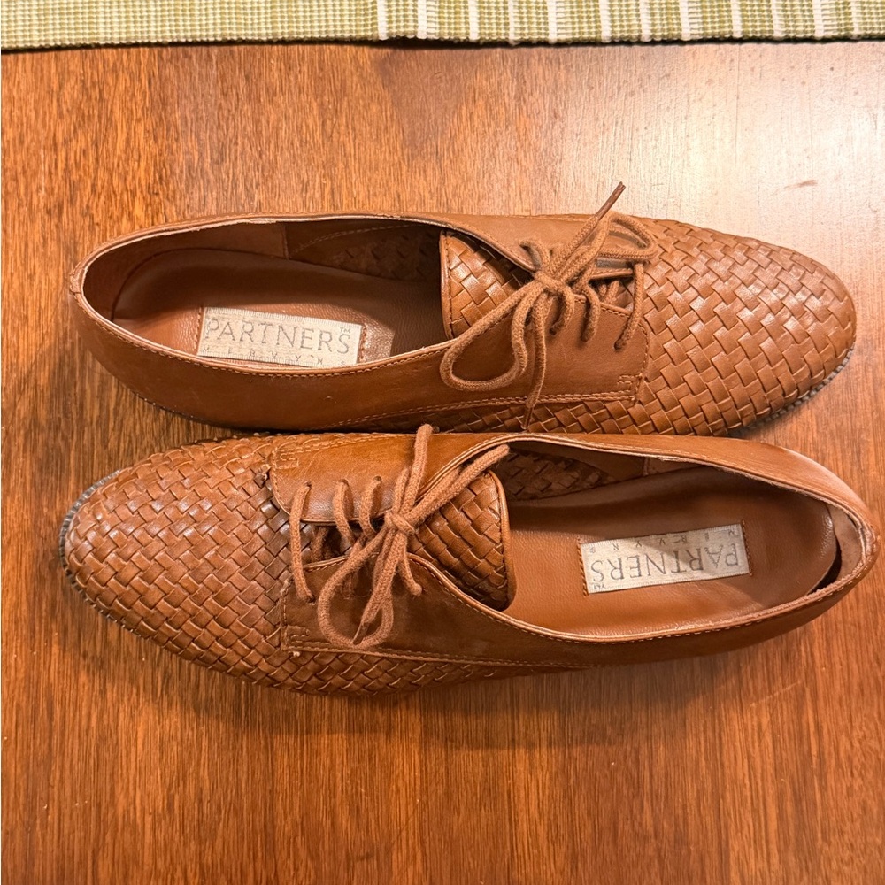 Vintage woven leather oxfords